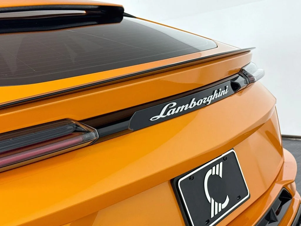 Used 2024 Black Lamborghini S image 28