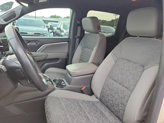 2024 Chevrolet Colorado ZR2 - Photo 19