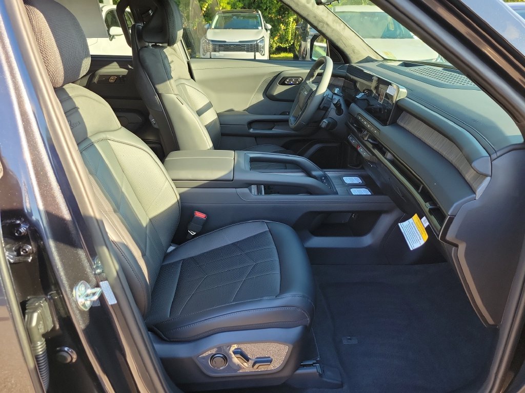 New 2027 Panthera Metal Kia X-Line SX Prestige image 7