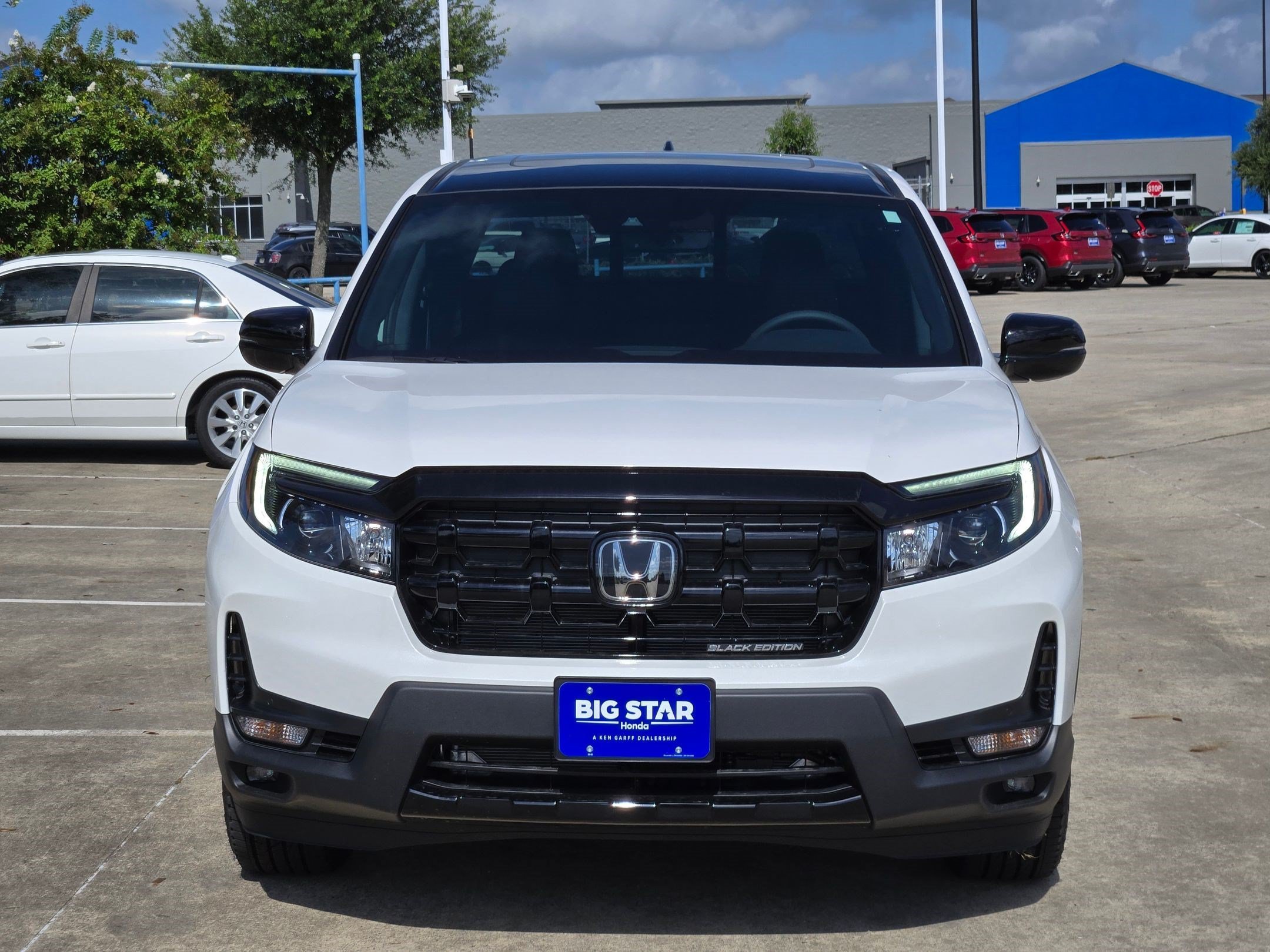 New 2026 Platinum White Pearl Honda Black Edition Two-Tone image 8