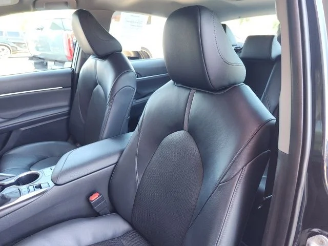 Used 2021 Blue Toyota XLE image 17