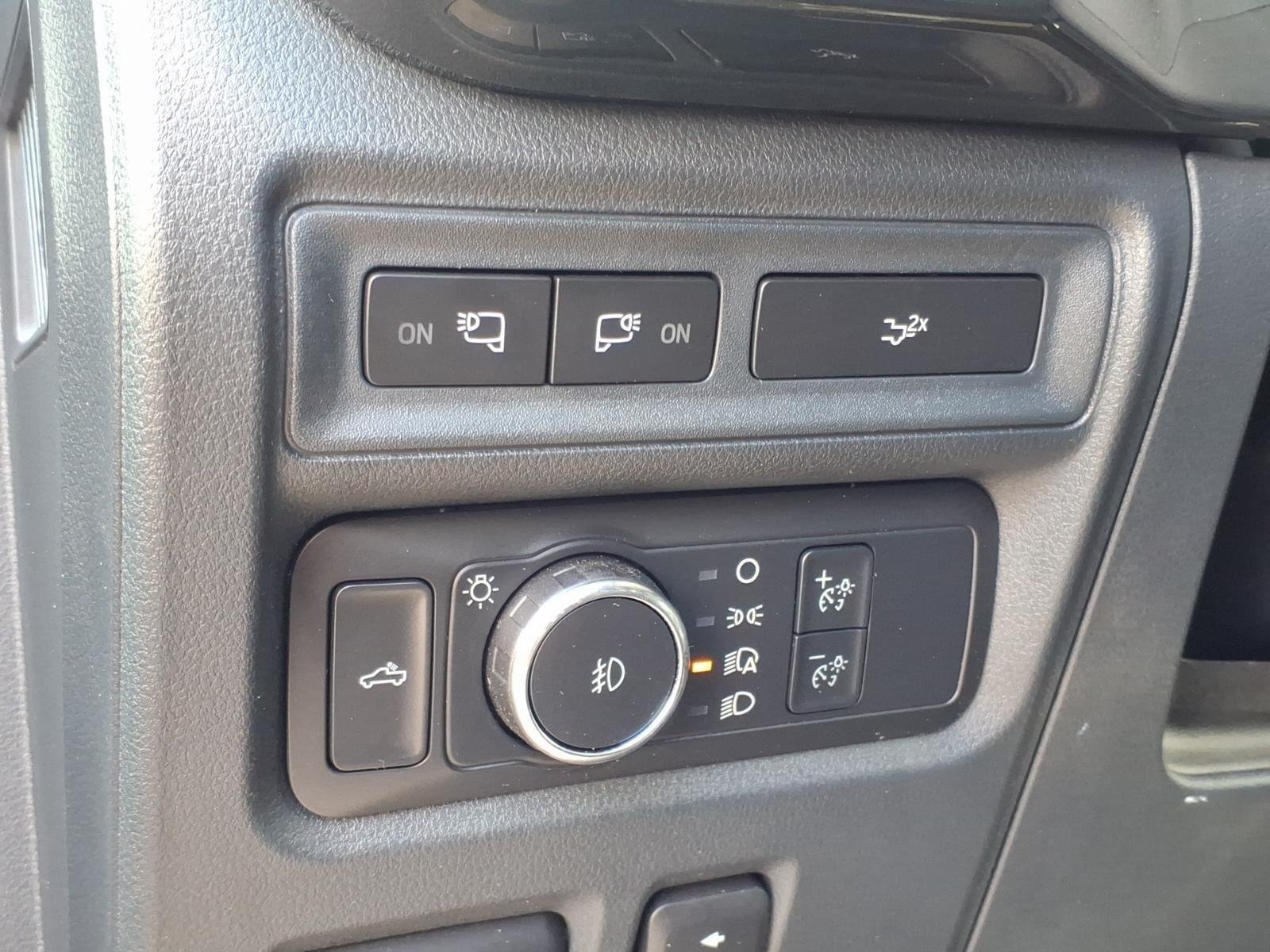 Used 2022 Agate Black Metallic Ford XLT image 10