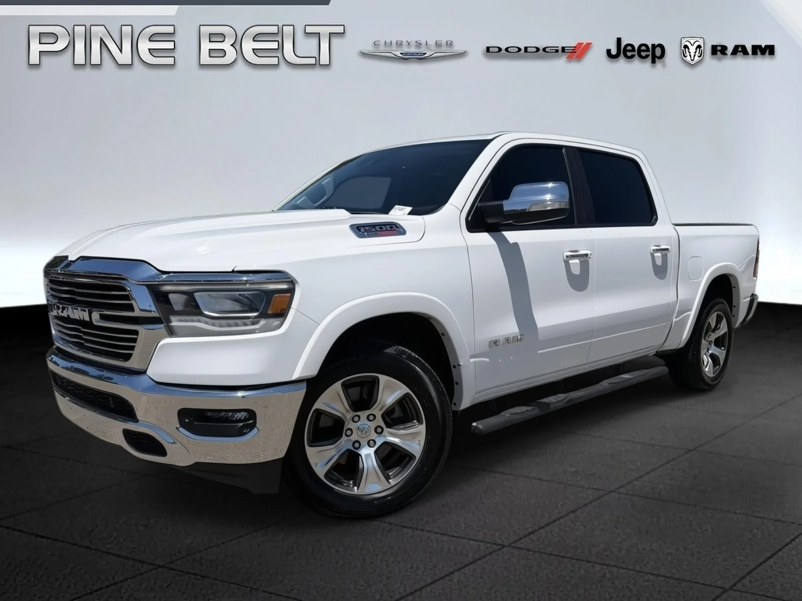 2022 RAM 1500 Laramie 4x4 Crew Cab 5'7's photo