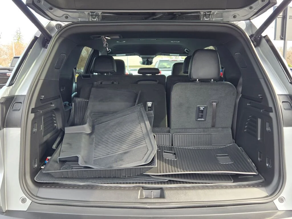 2026 Chevrolet Traverse LT - Photo 16