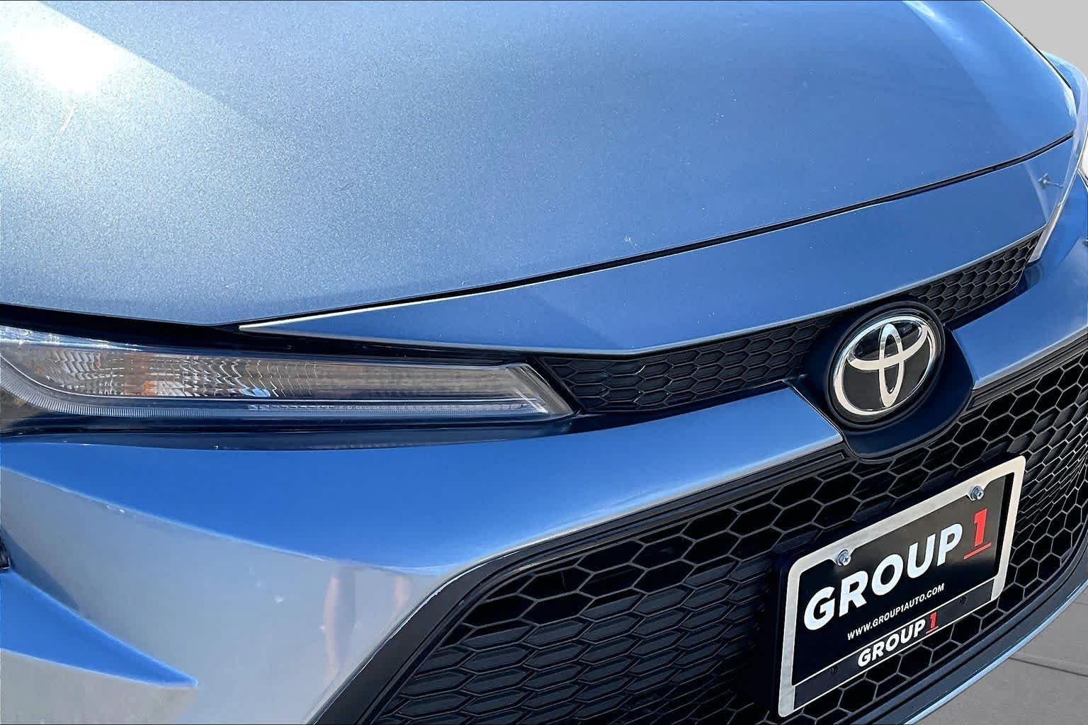 Used 2022 Celestite Toyota LE image 29