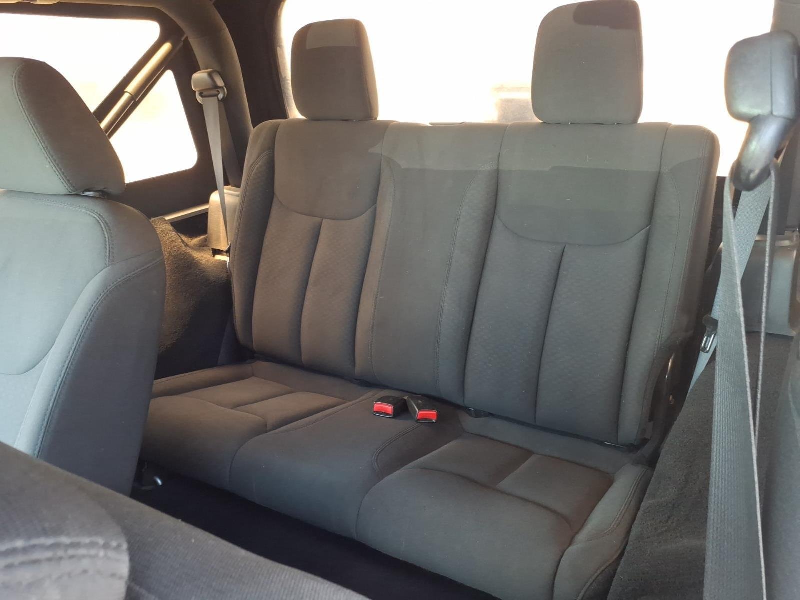 Used 2015 Billet Silver Metallic Clearcoat Jeep Sport image 19