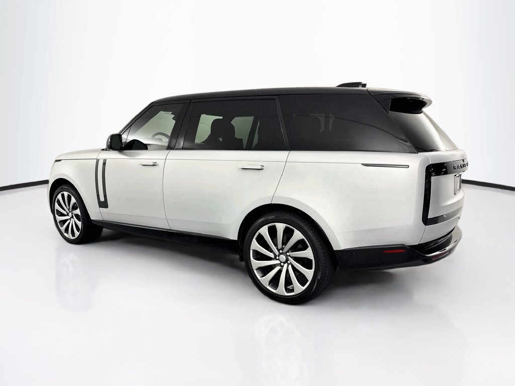Certified Used 2023 Silver Land Rover Autobiography image 7
