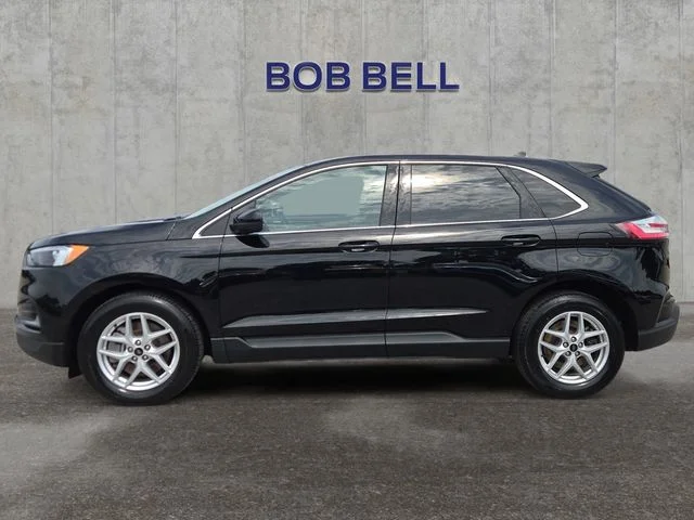 Used 2024 Black Ford SEL image 2