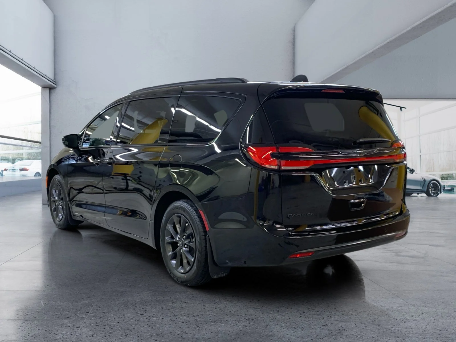 New 2026 Diamond Blk Crystal Pearl Chrysler Select image 3