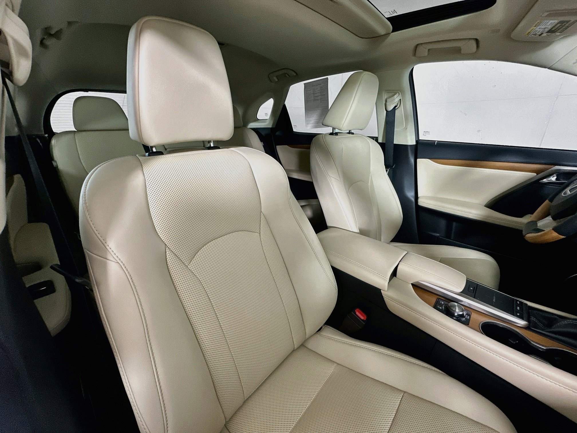 Certified Used 2021 White Pearl Lexus 450h image 28