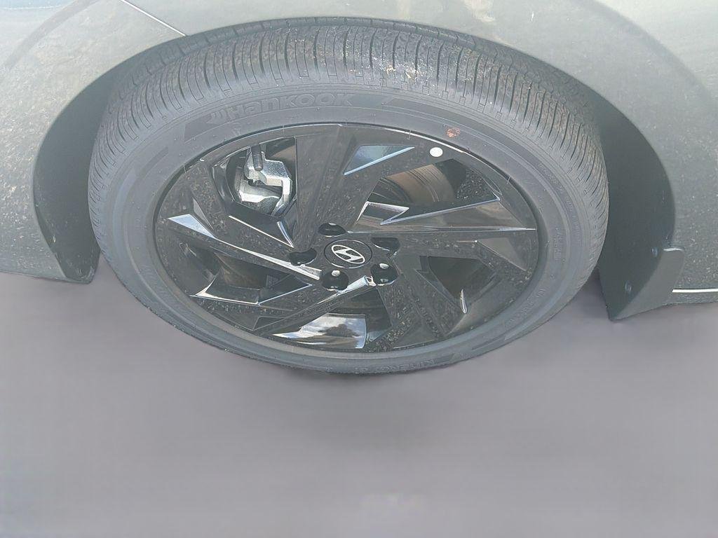 New 2026 Amazon Gray Hyundai SEL Sport Premium image 23