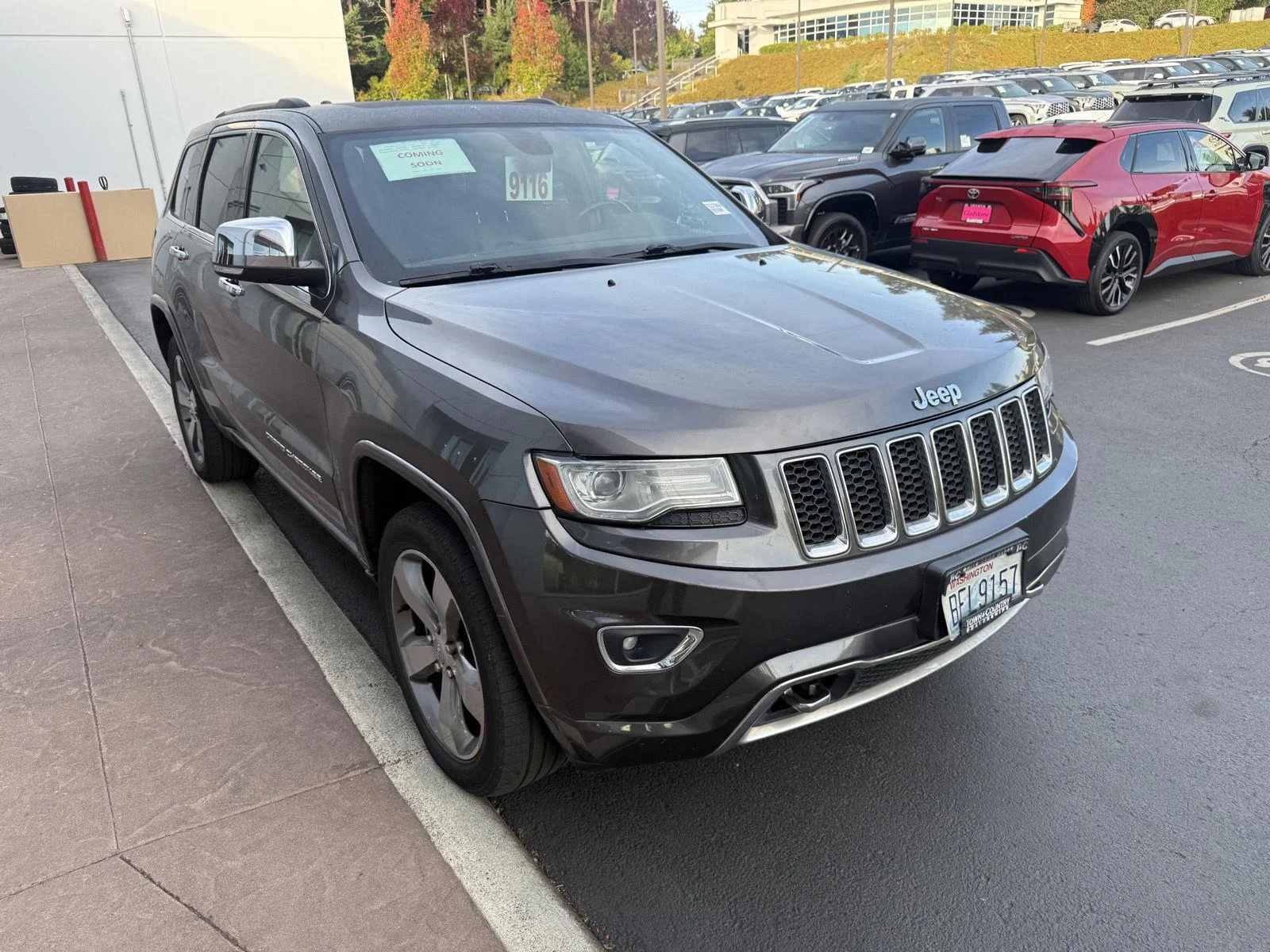 Used 2014 Granite Crystal Metallic Clearcoat Jeep Overland image 7