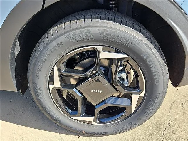 New 2027 Heritage Blue KIA EX All-Wheel Drive image 7