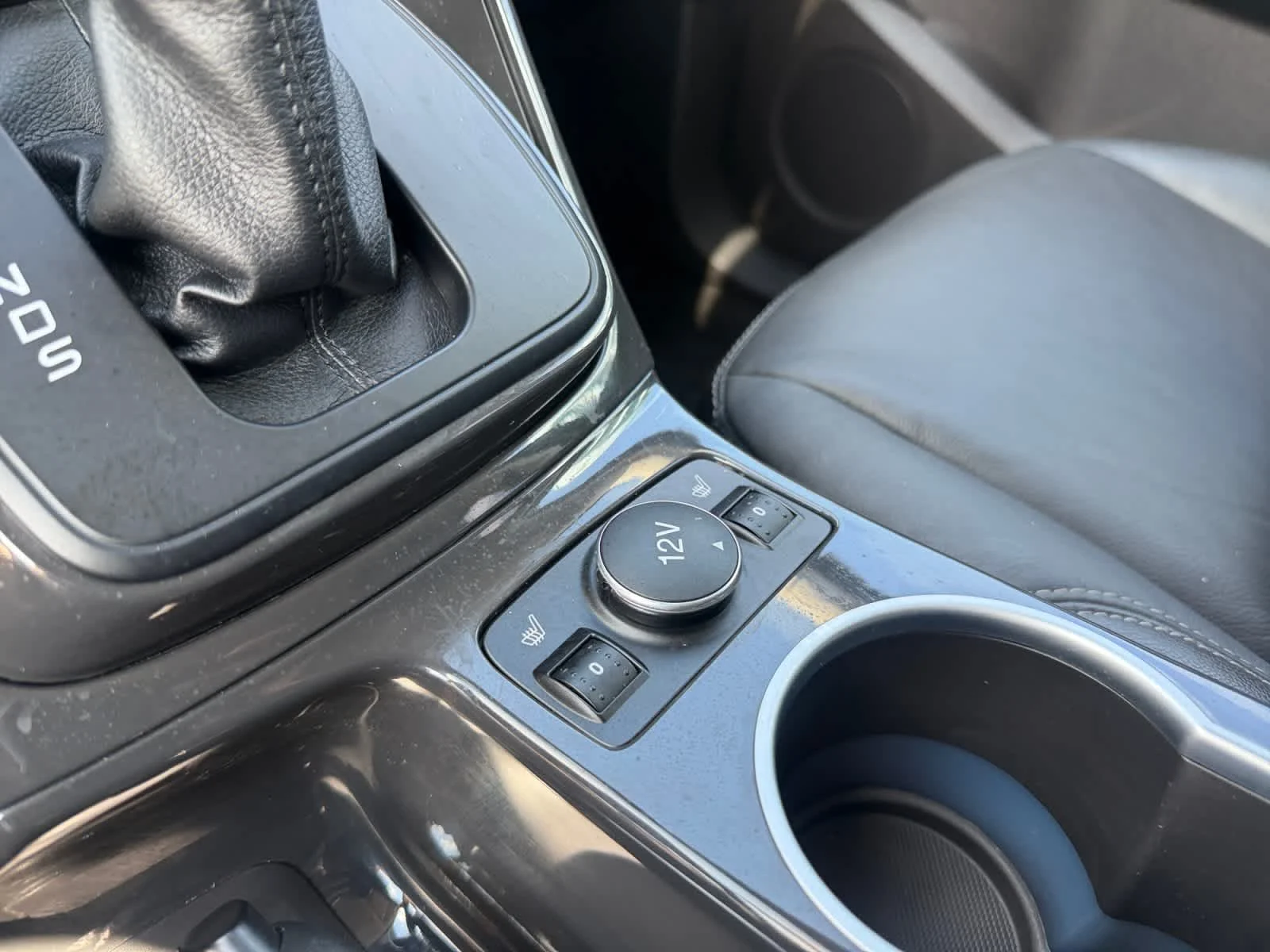 Used 2016 White Platinum Metallic Tri-Coat Ford Titanium image 32
