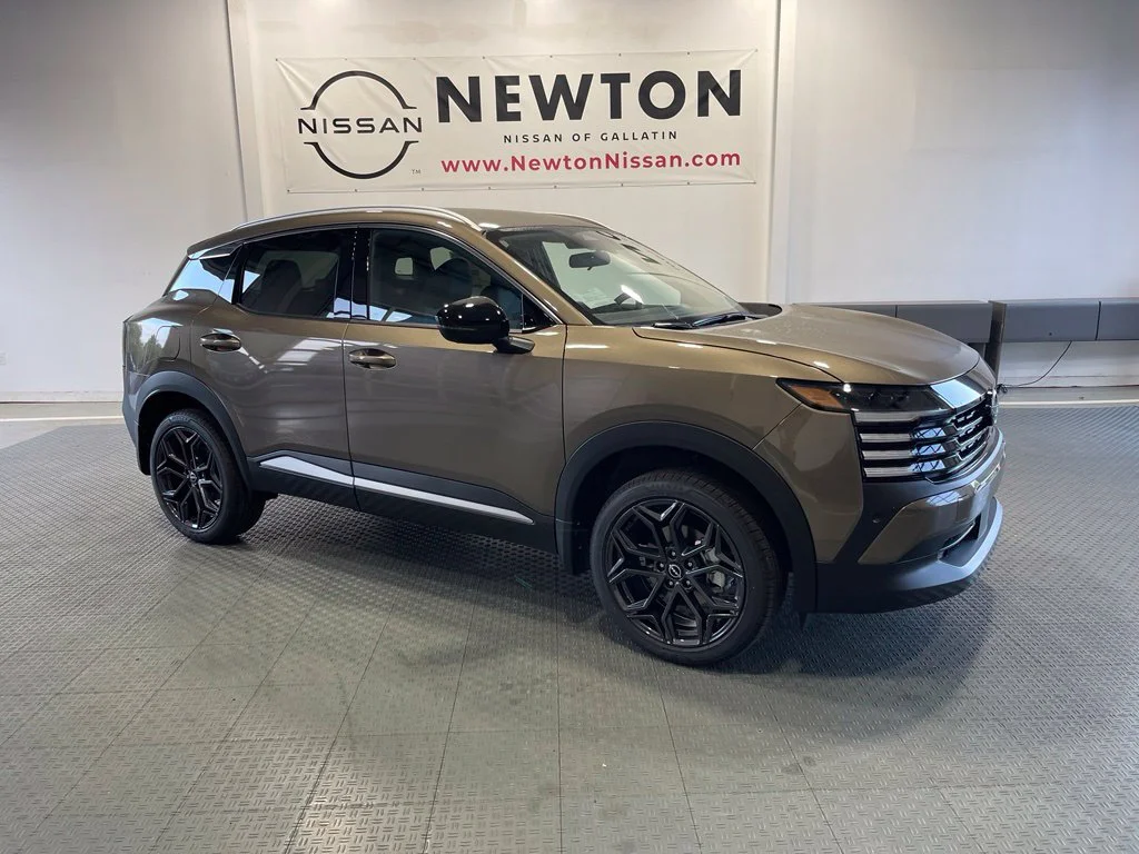 New 2026 Canyon Bronze Metallic Nissan SR image 2