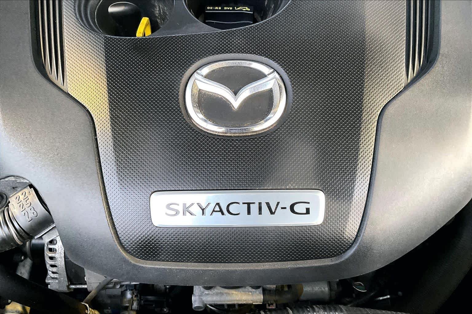 Used 2021 Snowflake White Pearl Mica Mazda Touring image 30