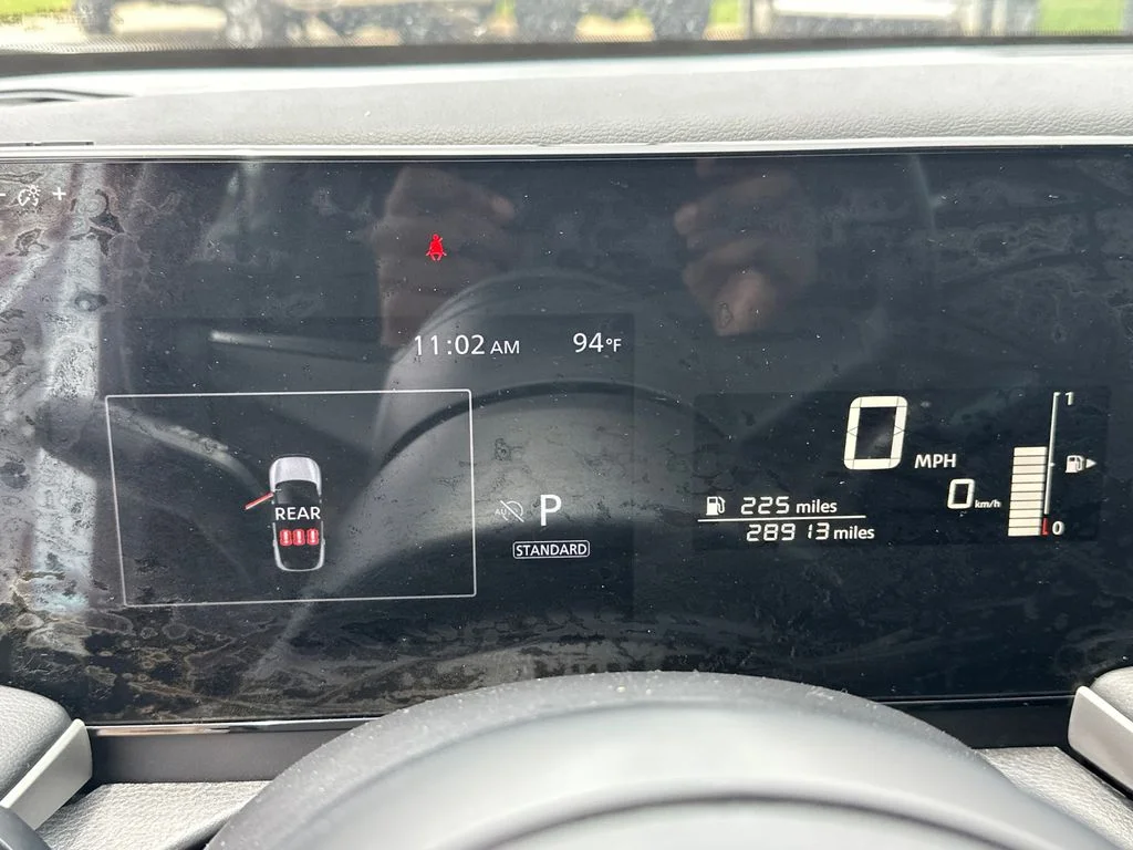 Used 2025 White Nissan S image 27
