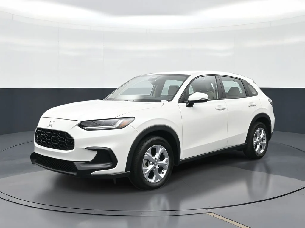 Used 2025 White Honda LX image 1