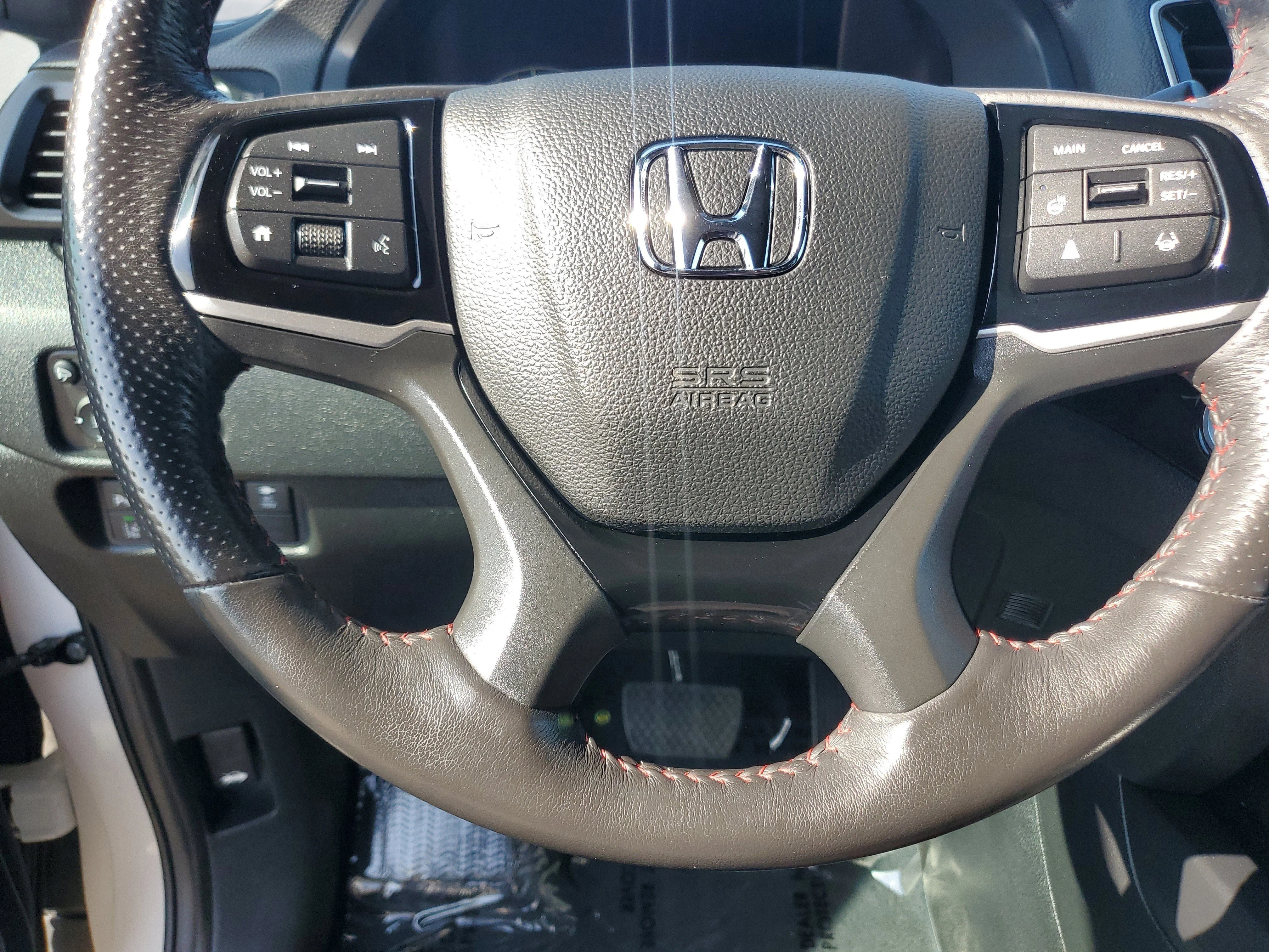 Certified Used 2025  Honda Black Edition image 25