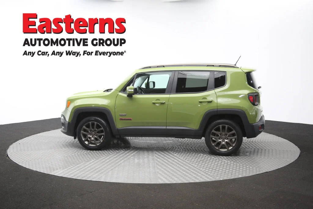 Used 2016 Green Jeep Latitude image 64