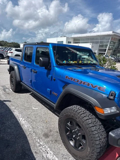 Used 2021 Blue Jeep Mojave image 3