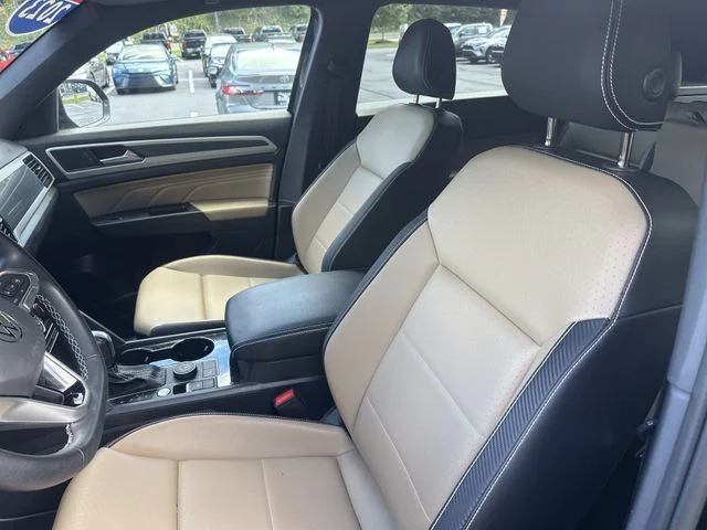 Certified Used 2023 Black Volkswagen 3.6L V6 SE w/Technology image 15