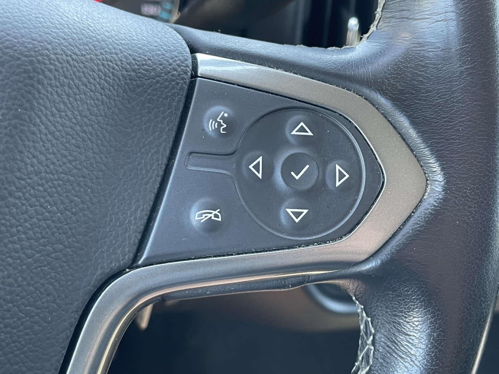 Used 2018 Red Hot Chevrolet LT image 37
