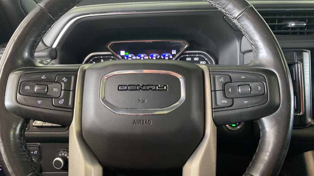 Used 2021 Onyx Black GMC Denali image 16