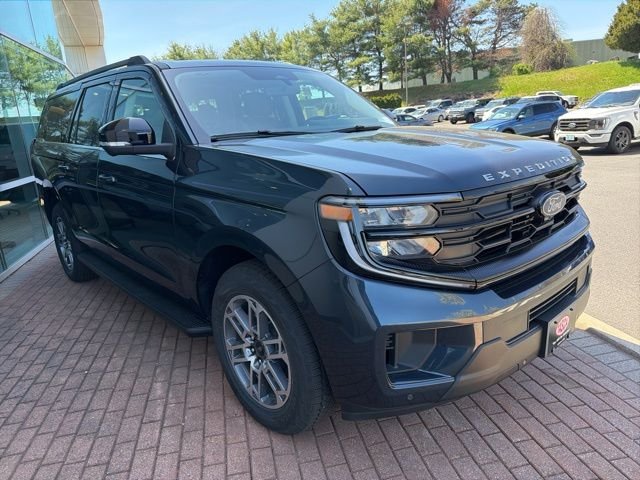 2026 Ford Expedition Active MAX 4x4's photo