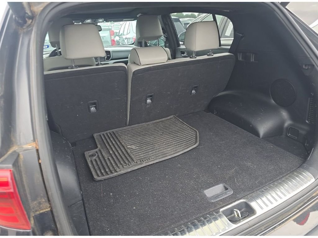 Used 2017 Black Cherry Kia SX image 6