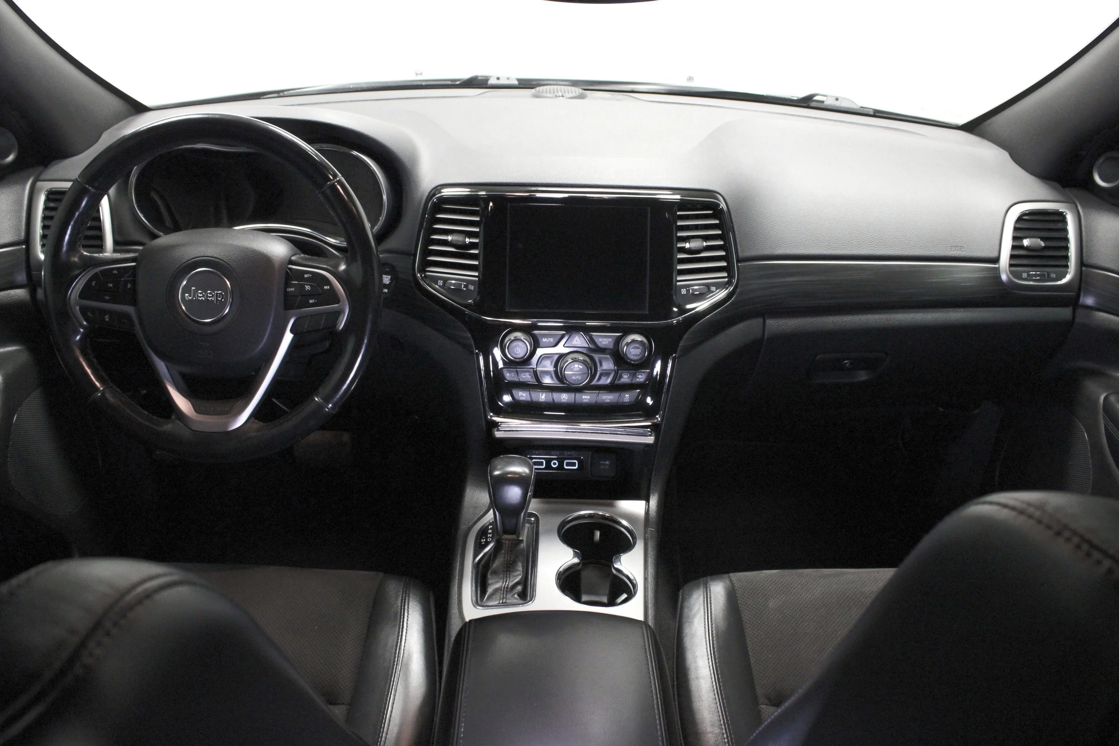 Used 2020 Sting-Gray Clearcoat Jeep Altitude image 20