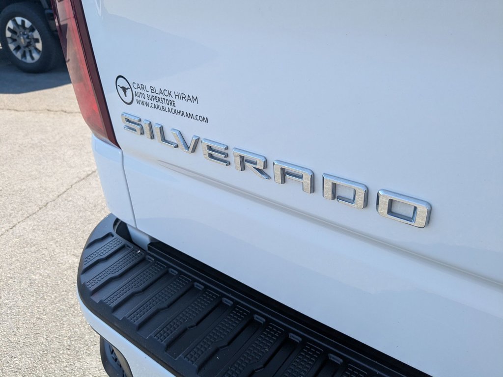 Used 2024 Summit White Chevrolet RST image 29