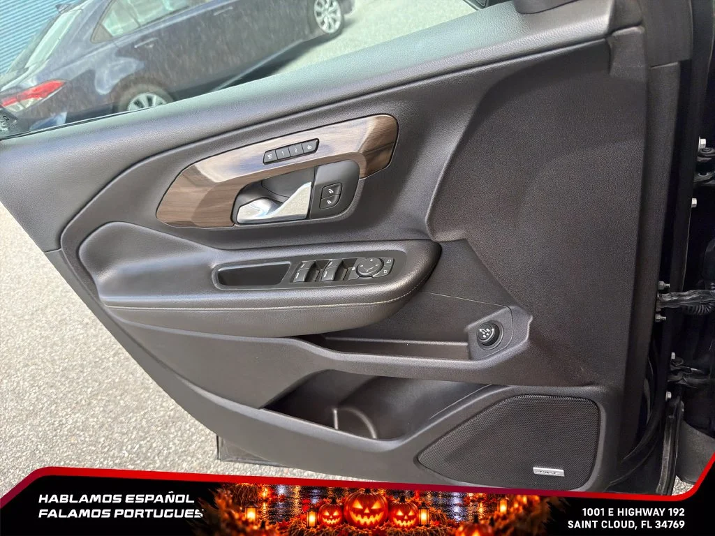 Used 2018 EBONY TWILIGHT METALLIC GMC Denali image 13