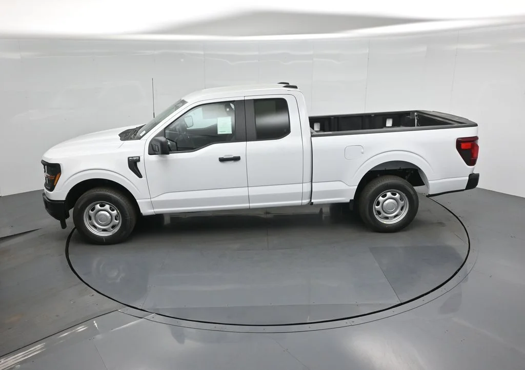 New 2026 White Ford XL image 35