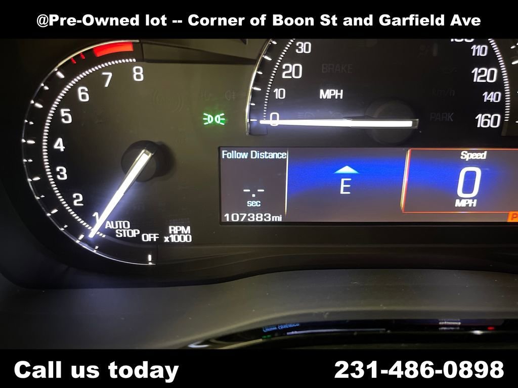 Used 2017 RADIANT SILVER METALLIC Cadillac Luxury AWD image 22