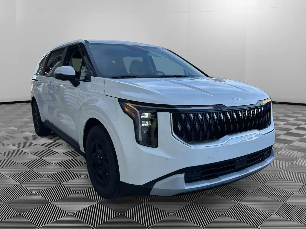 New 2026 Snow White Kia LXS image 3