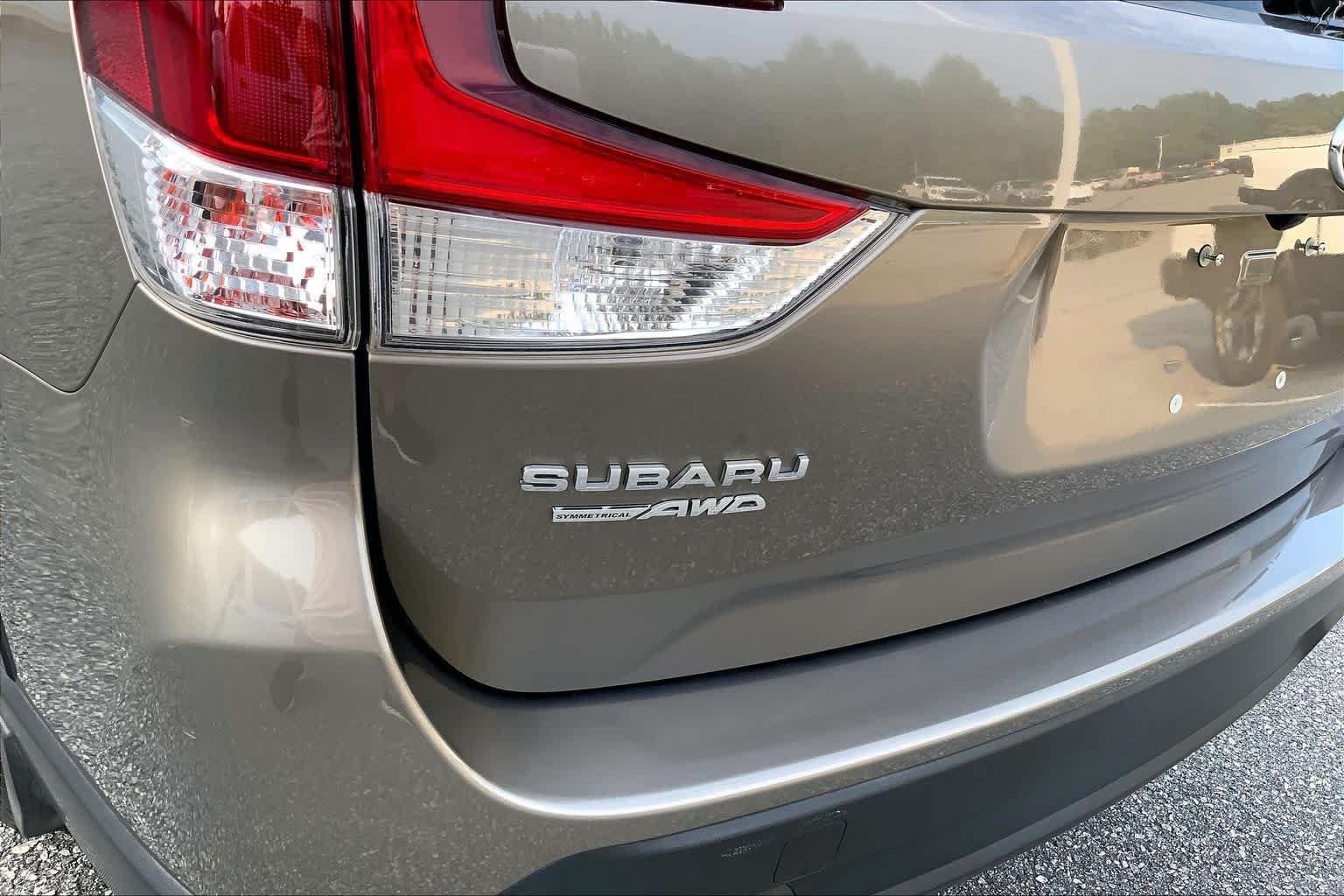 Used 2020 Sepia Bronze Metallic Subaru Premium image 30