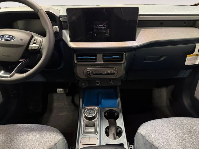 New 2026 Azure Gray Metallic Ford XLT image 11