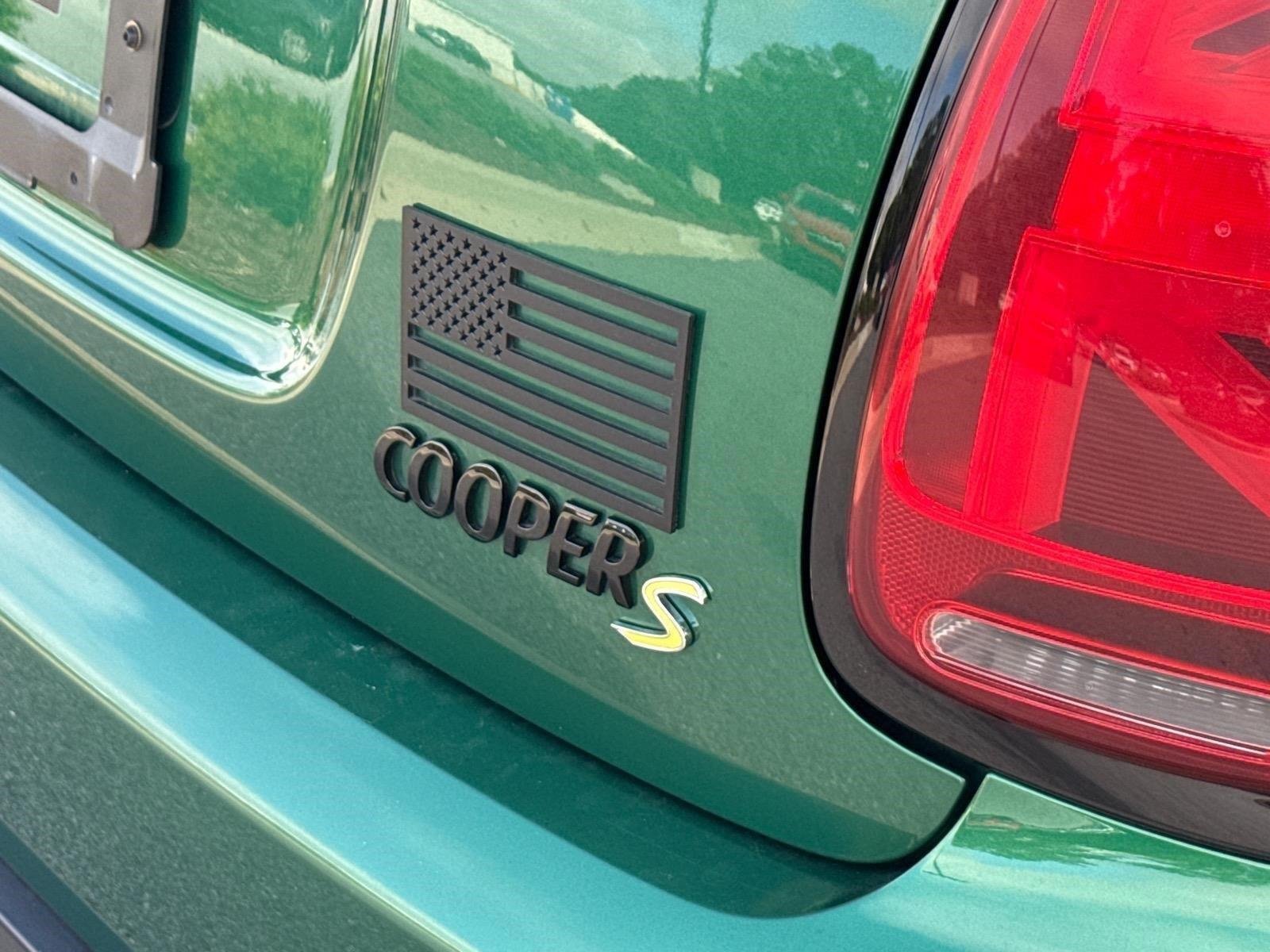 Used 2023 British Racing Green IV Metallic MINI Cooper SE image 15