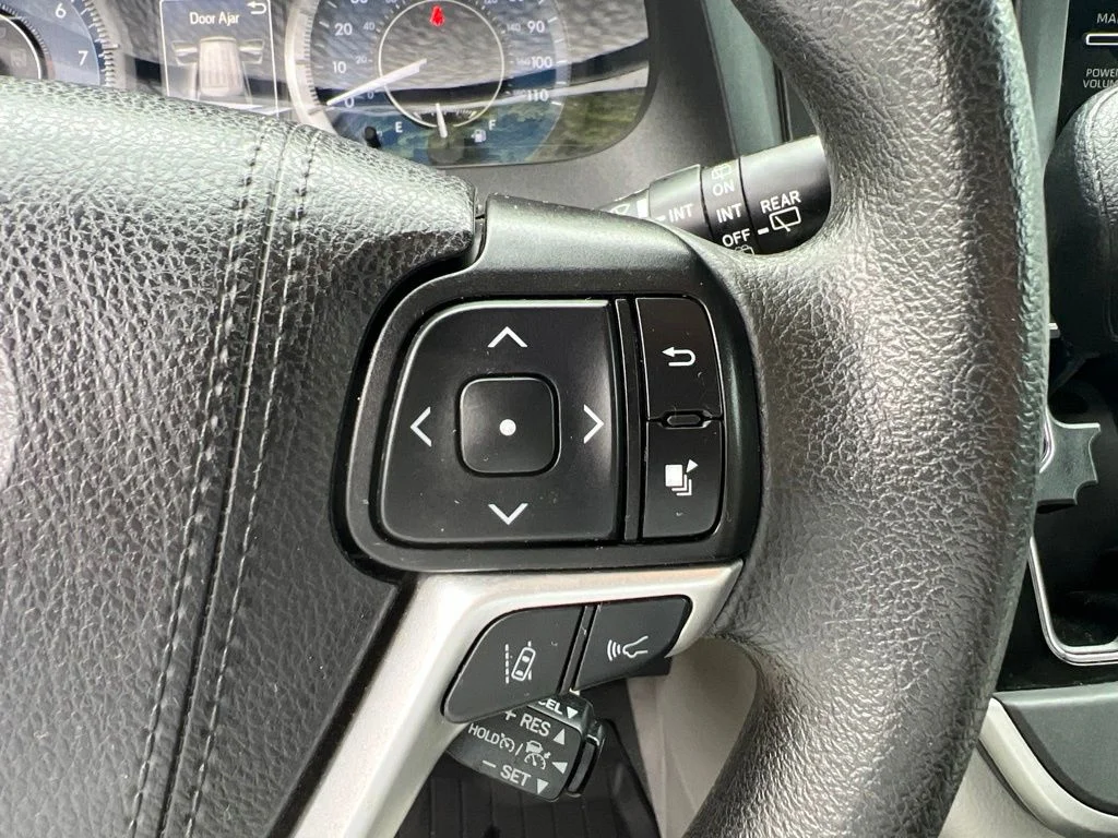 Used 2020 Gray Toyota LE image 32