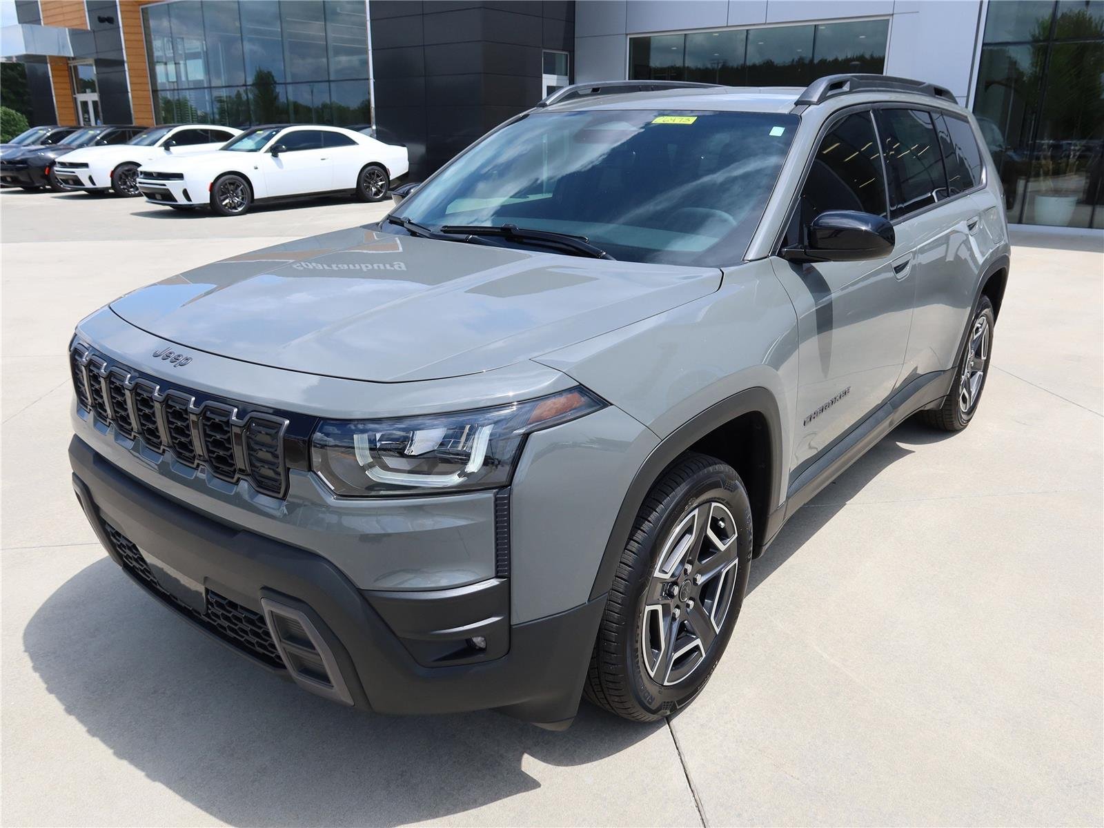 New 2026 Sting-Gray Clear-Coat Exterior Paint Jeep Laredo image 3