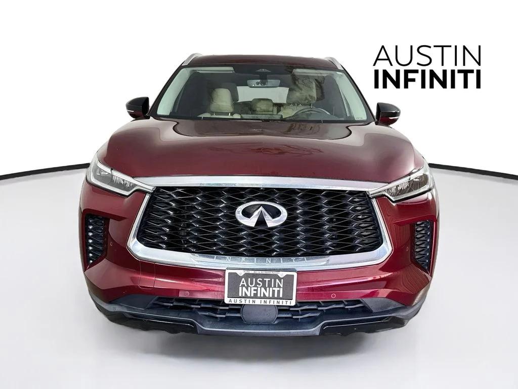Certified Used 2023 Red INFINITI LUXE image 4