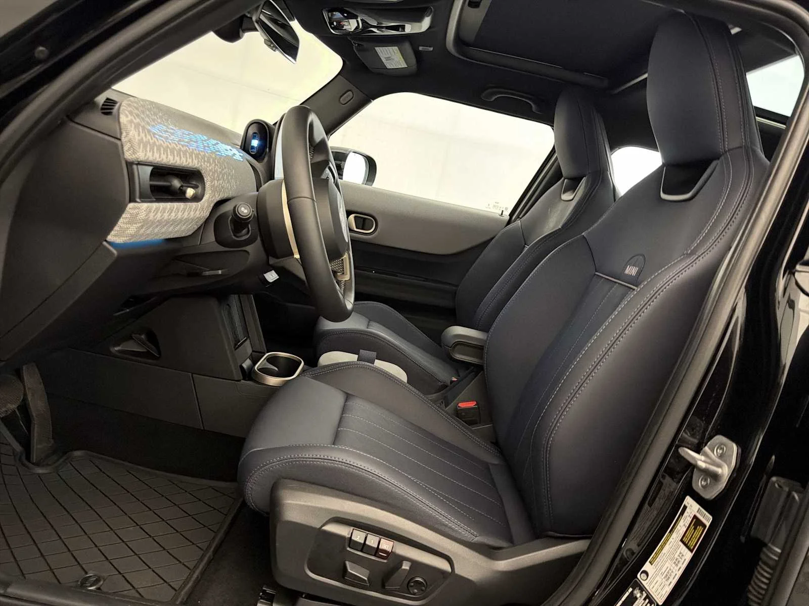 2026 MINI Hardtop 4 Door - Photo 9