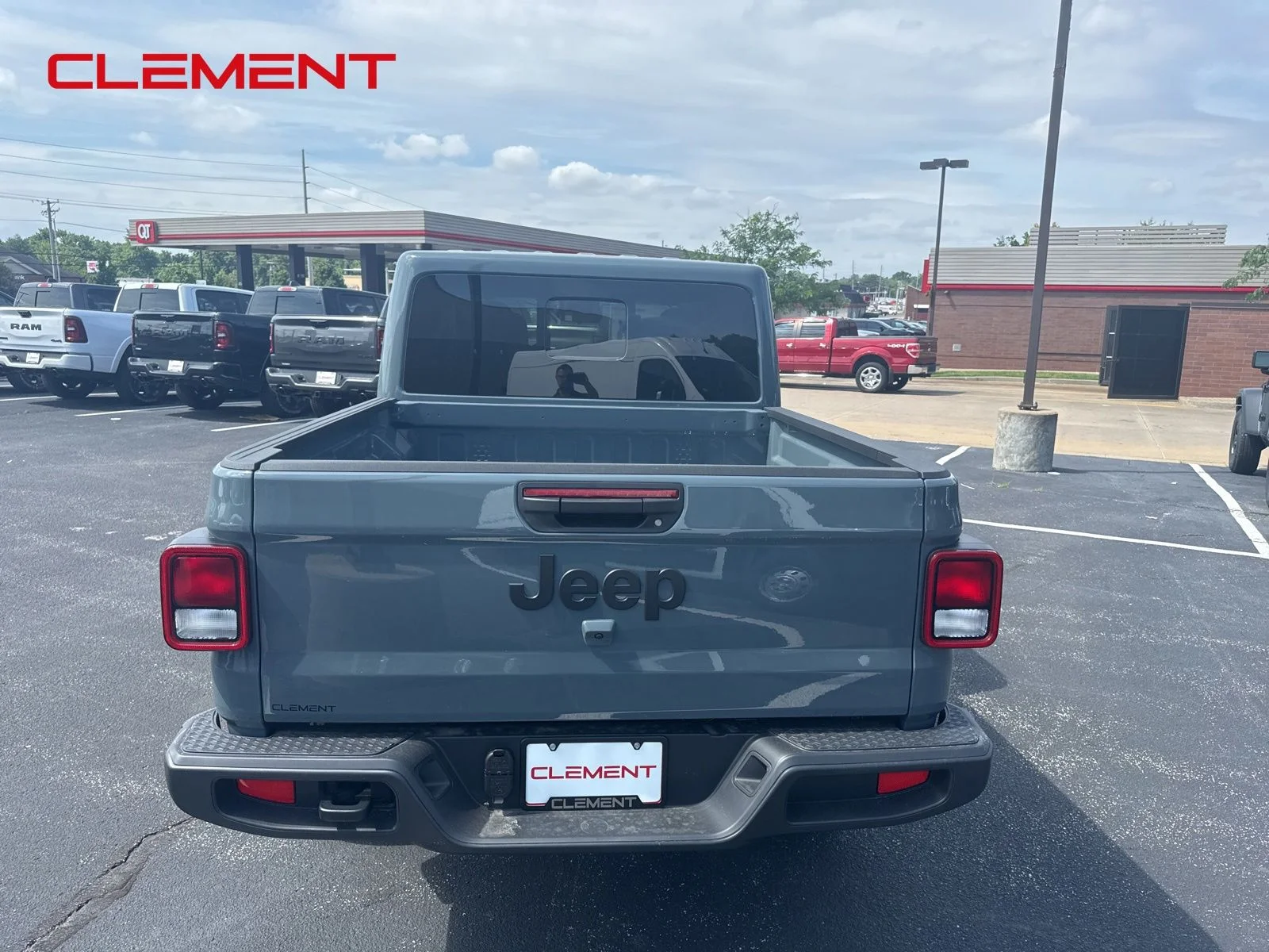 New 2026 Anvil Clear-Coat Exterior Paint Jeep Sport S image 6