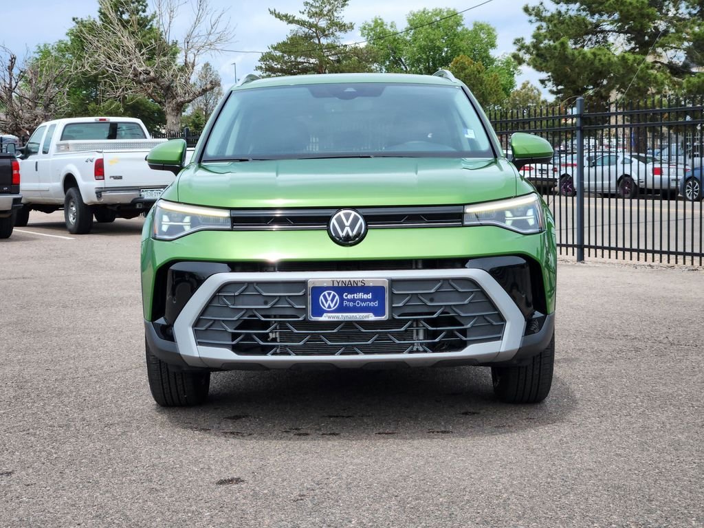 Used 2025 Green Volkswagen 1.5T SE image 2