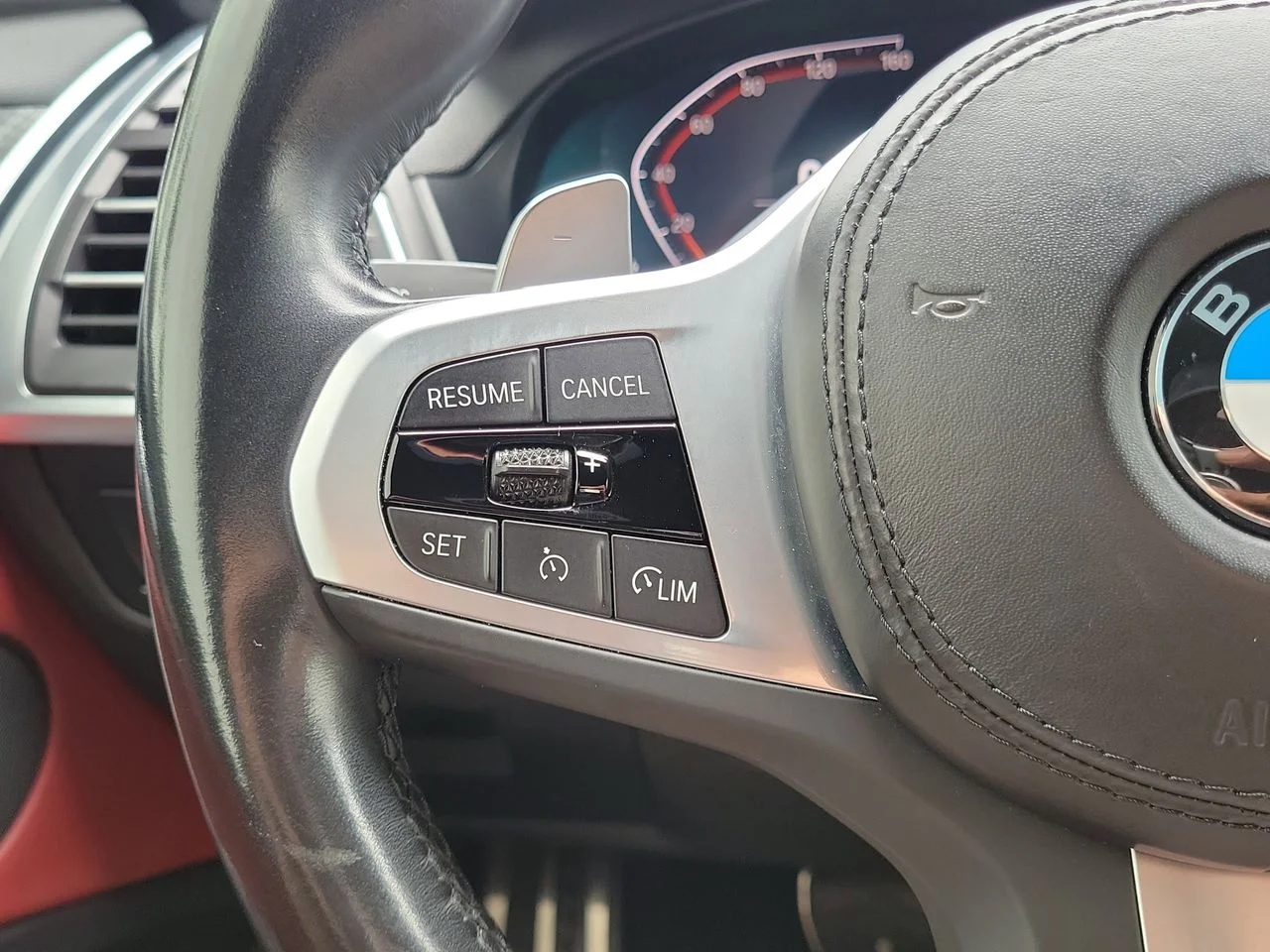 Used 2022 Gray BMW sDrive30i image 30