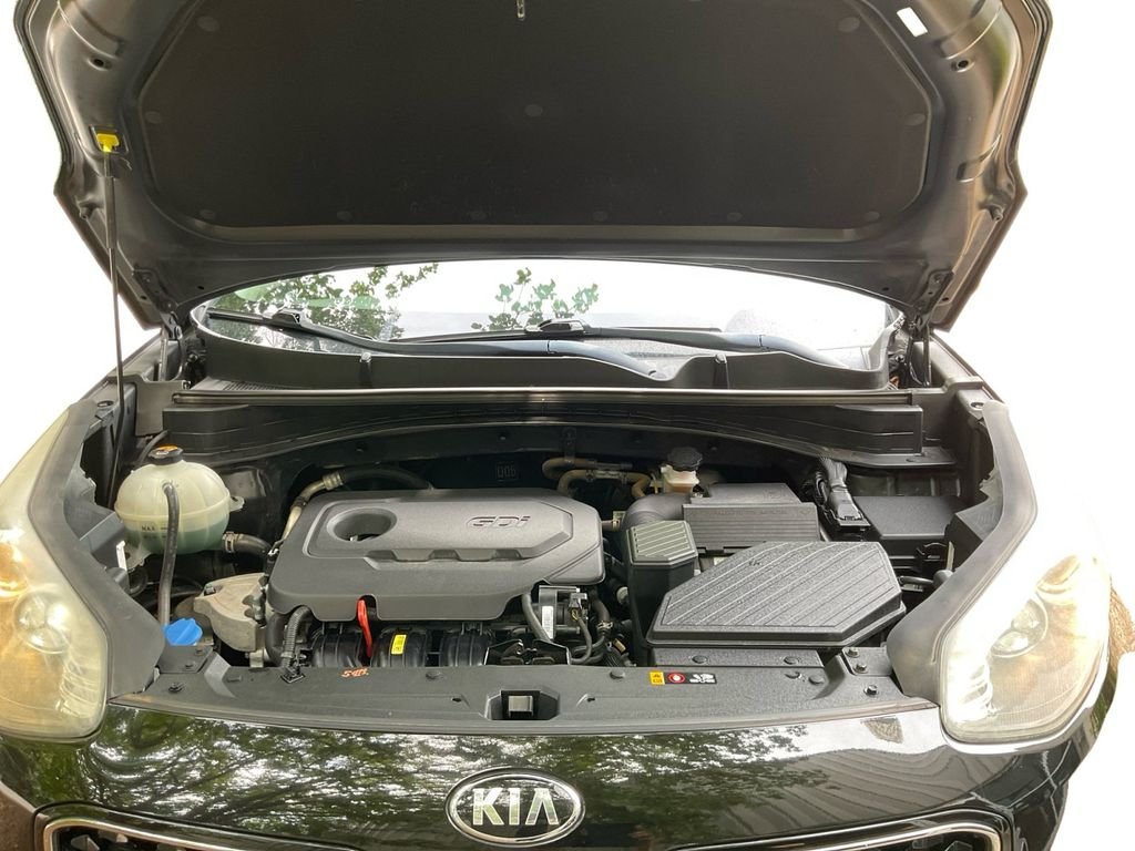 Used 2018 Red Kia EX image 13
