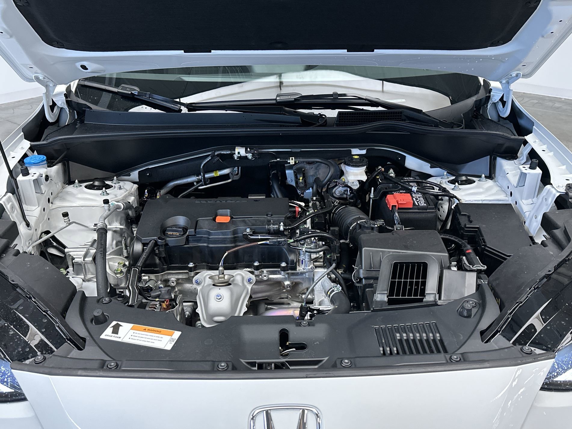 New 2026 Platinum White Pearl Honda LX image 24