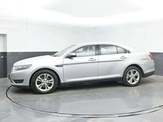 Used 2013 Ingot Silver Ford SEL image 6
