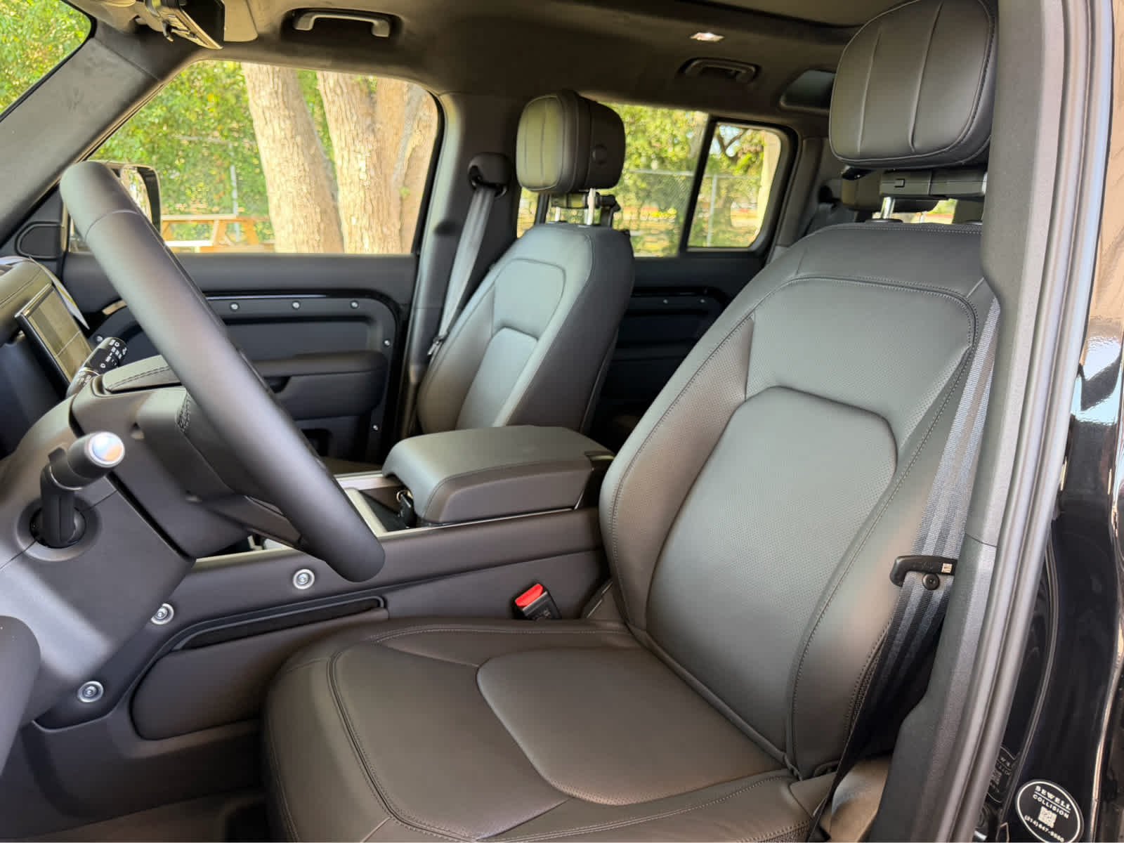 New 2026 Santorini Black Land Rover X image 11